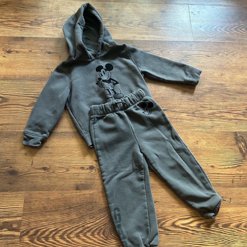 3T Gap Jogger Set